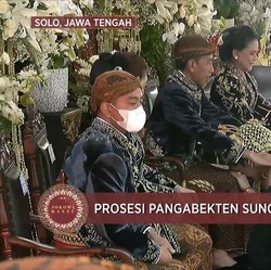 Video: Momen Haru Pengabekten Sungkeman Kaesang-Erina