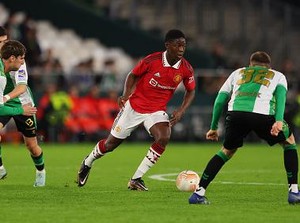 Tampil Apik di MU, Kobbie Mainoo Diperebutkan Inggris dan Ghana