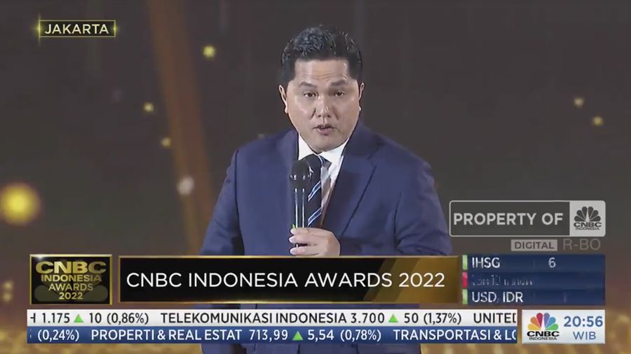 Erick Thohir, Menteri BUMN dalam acara penghargaan bergengsi CNBC Indonesia Award dengan tema