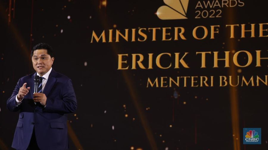 Erick Thohir, Menteri BUMN dalam acara penghargaan bergengsi CNBC Indonesia Award dengan tema 