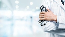 Respons Kemenkes soal Ongkos Mahal Izin Praktik Dokter gegara Pakai Calo