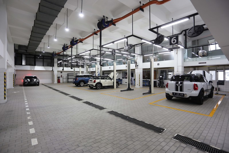 BMW Group Indonesia, MINI Asia bersama dengan PT Plaza Auto Raya kembali membuktikan komitmennya mengembangkan brand MINI di Indonesia dan layanan premium dengan meresmikan showroom Plaza MINI Pondok Indah, Jakarta Selatan. Ist BMW Group Indonesia, MINI Asia bersama dengan PT Plaza Auto Raya kembali membuktikan komitmennya mengembangkan brand MINI di Indonesia dan layanan premium dengan meresmikan showroom Plaza MINI Pondok Indah, Jakarta Selatan. Ist
