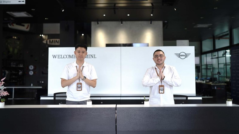 BMW Group Indonesia, MINI Asia bersama dengan PT Plaza Auto Raya kembali membuktikan komitmennya mengembangkan brand MINI di Indonesia dan layanan premium dengan meresmikan showroom Plaza MINI Pondok Indah, Jakarta Selatan. Ist