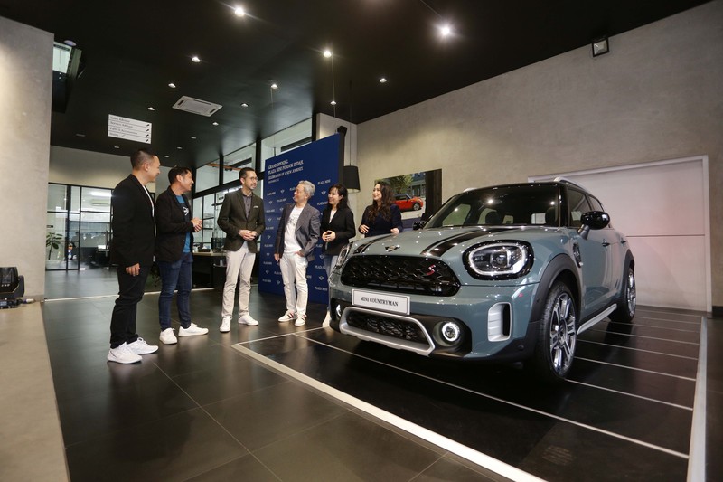 BMW Group Indonesia, MINI Asia bersama dengan PT Plaza Auto Raya kembali membuktikan komitmennya mengembangkan brand MINI di Indonesia dan layanan premium dengan meresmikan showroom Plaza MINI Pondok Indah, Jakarta Selatan. Ist BMW Group Indonesia, MINI Asia bersama dengan PT Plaza Auto Raya kembali membuktikan komitmennya mengembangkan brand MINI di Indonesia dan layanan premium dengan meresmikan showroom Plaza MINI Pondok Indah, Jakarta Selatan. Ist