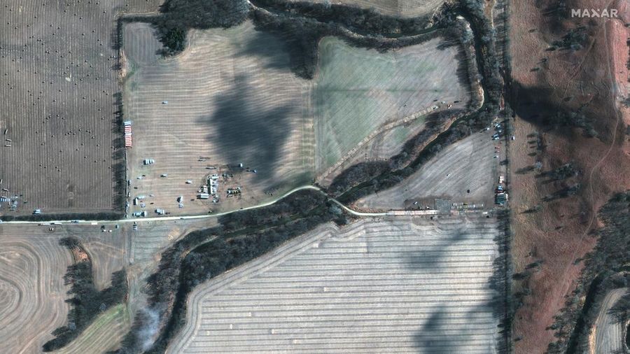 A satellite image shows emergency crews and equipment working to clean up the crude oil spill along Mill Creek following the leak at the Keystone pipeline operated by TC Energy, in Washington County, Kansas, U.S. December 10, 2022.  Satellite image 2022 Maxar Technologies/Handout via REUTERS THIS IMAGE HAS BEEN SUPPLIED BY A THIRD PARTY. NO RESALES. NO ARCHIVES. MANDATORY CREDIT. DO NOT OBSCURE LOGO