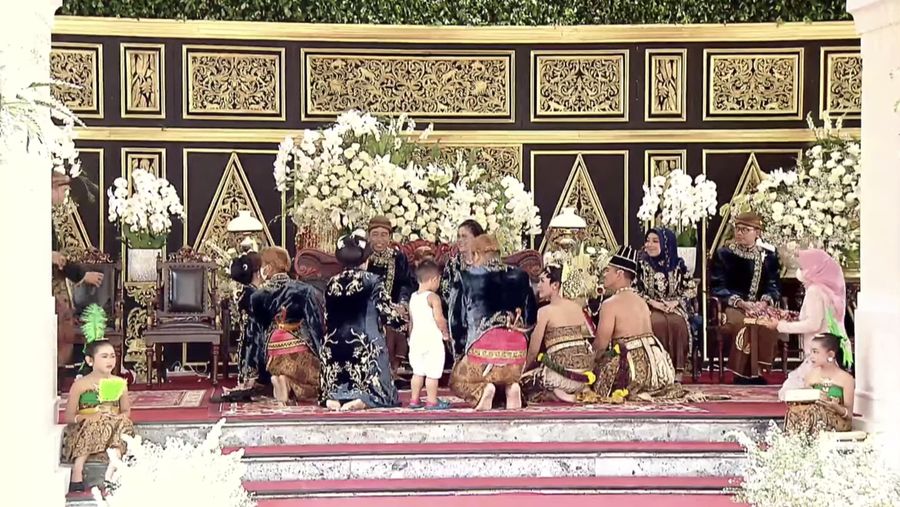 Tasyakuran Pernikahan Kaesang & Erina (Tangkapan Layar Youtube)