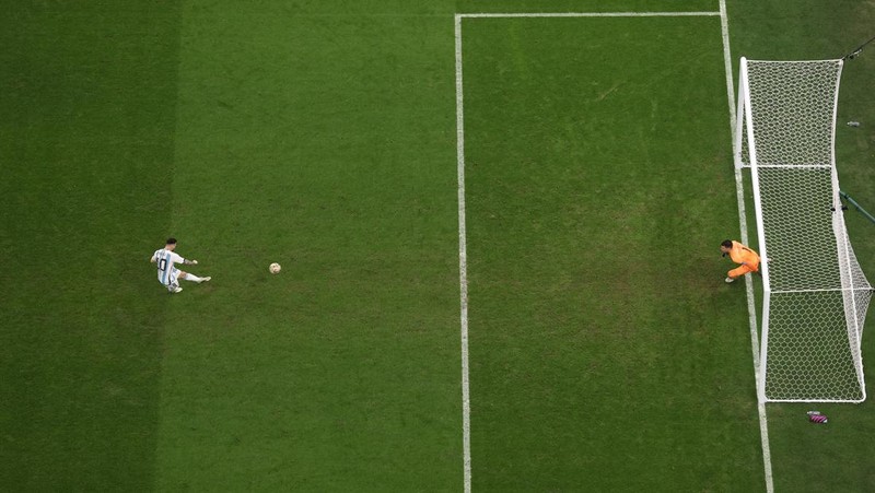 Argentina melangkah ke partai puncak Piala Dunia 2022 usai mengalahkan Kroasia 3-0 di semifinal. Ini menjadi final keenam sepanjang sejarah bagi Albiceleste. (Getty Images/Lionel Hahn)