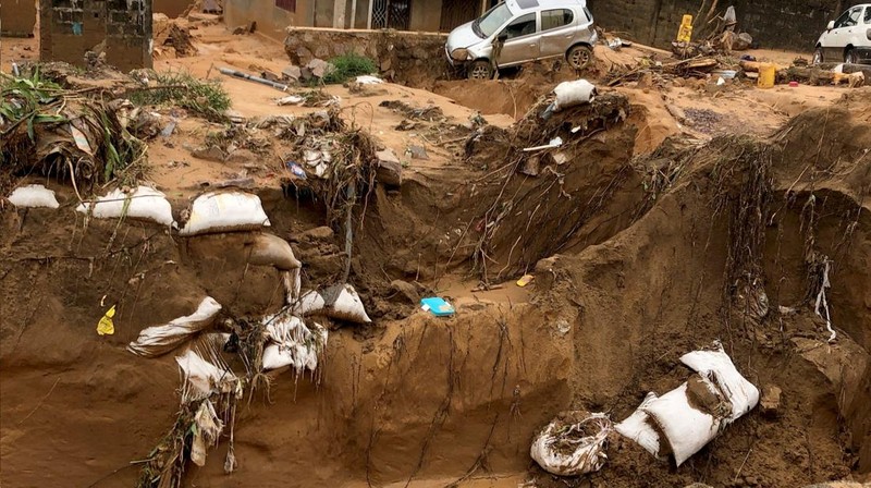 Banjir melanda Ibu Kota Republik Demokratik Kongo, Kinshasa. Banjir ini merupakan yang terburuk dalam beberapa tahun karena menewaskan 55 orang. (REUTERS/STRINGER)