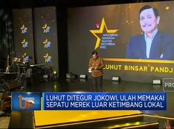 Video: Luhut Ditegur Jokowi Pakai Sepatu Merek Luar