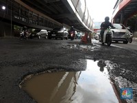 Marak Laporan 'Jalan Neraka', Jokowi Keluarkan Titah Baru