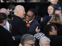 Potret Biden Tanda Tangan UU Pernikahan LGBT di AS