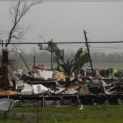 AS Dilanda Tornado & Badai Petir, 23 Korban Tewas