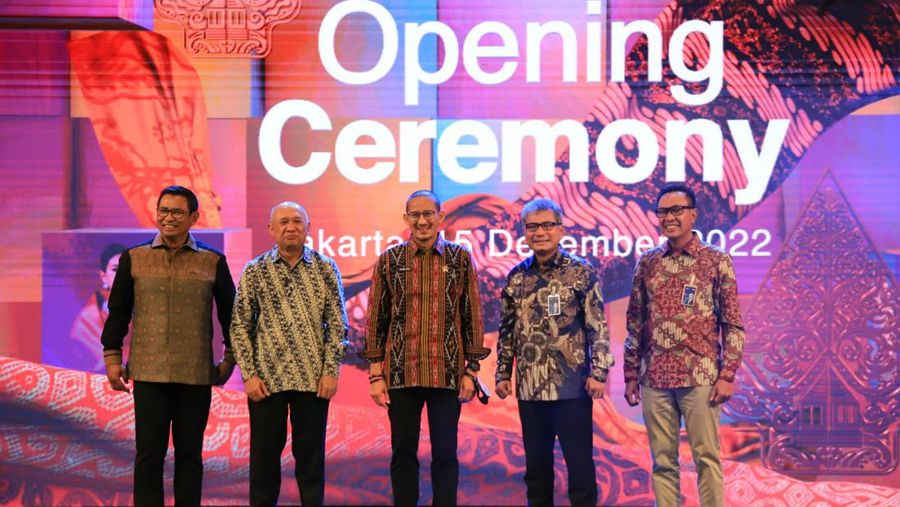 PT Bank Rakyat Indonesia (Persero) Tbk (BBRI) kembali menyelenggarakan UMKM  EXPO(RT) BRILianpreneur 2022 dengan tema 'Bring MSME's Indonesia to The World'. Sejak dilakukan pada 2019, ajang ini menargetkan lebih banyak pelaku UMKM yang siap memperluas pasar ke perdagangan internasional sekaligus masuk rantai pasok global di setiap tahunnya. (Dok. BRI)