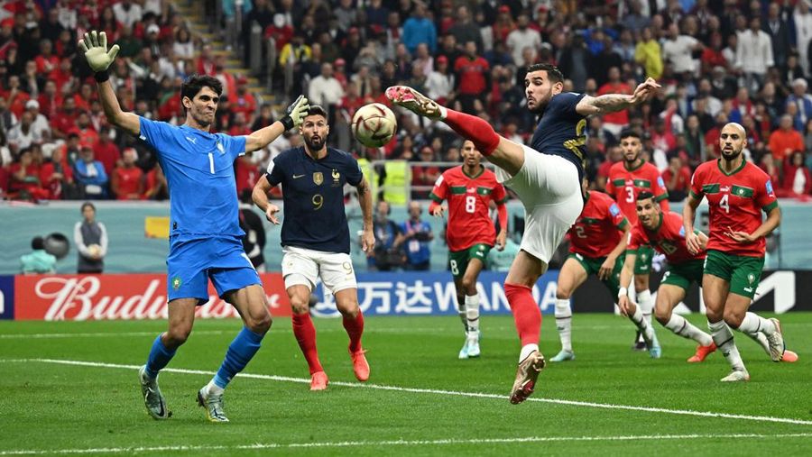 Pemain Prancis Theo Hernandez mencetak gol ke gawang Maroko Pemain Prancis Theo Hernandez mencetak gol ke gawang Maroko