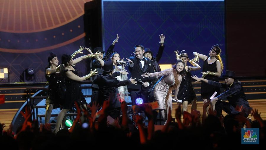 Grup Kpop Secret Number di acara ulang tahun Transmedia yang ke-21 di TSM Cibubur, Jakarta, Kamis (15/12/2022). (CNBC Indonesia/Andrean Kristianto)