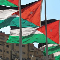 Diapit Perang Israel-Iran, Yordania 'Sikat' Rudal dan Drone Nyasar