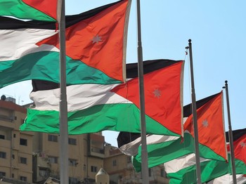 Diapit Perang Israel-Iran, Yordania 'Sikat' Rudal dan Drone Nyasar