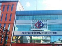 Sosok Pendeta Di Balik Merger 10 BPR Terbesar RI