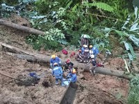 Longsor di Perkemahan Malaysia, Seperti Petir Menggelegar