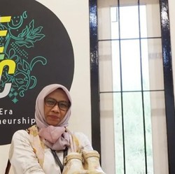 Dari Pasuruan, Kain Perca dan Dedaunan Jadi Ladang Uang