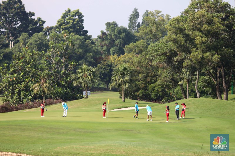 CNBC Indonesia Golf Tournament 'End of Year Fun Match' di Royale Golf Halim, Jakarta, Minggu (18/12/2022). (CNBC Indonesia/ Muhammad Sabki)
