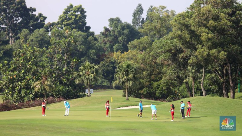 CNBC Indonesia Golf Tournament 'End of Year Fun Match' di Royale Golf Halim, Jakarta, Minggu (18/12/2022). (CNBC Indonesia/ Muhammad Sabki)