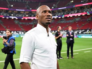 Drogba Menang Taruhan, Nggak Jadi Pakai Jersey Arsenal