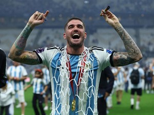 Enzo Fernandez Dijauhi Pemain Chelsea, De Paul Pasang Badan