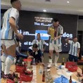 Messi Pimpin Selebrasi di Ruang Ganti, Bawa Cek Rp 155 Miliar