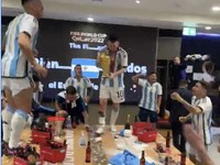 Messi Pimpin Selebrasi di Ruang Ganti, Bawa Cek Rp 155 Miliar
