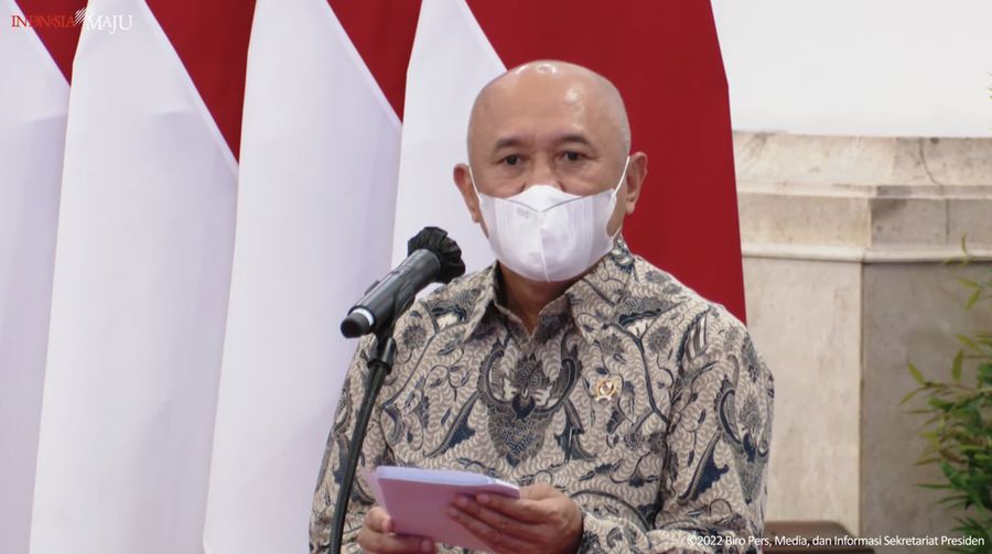 Menteri Koperasi dan Usaha Kecil dan Menengah Republik Indonesia, Teten Masduki Saat Penyerahan Kredit Usaha Rakyat (KUR) Klaster, Istana Negara, 19 Desember 2022. (Tangkapan Layar Youtube Sekretariat Presiden)