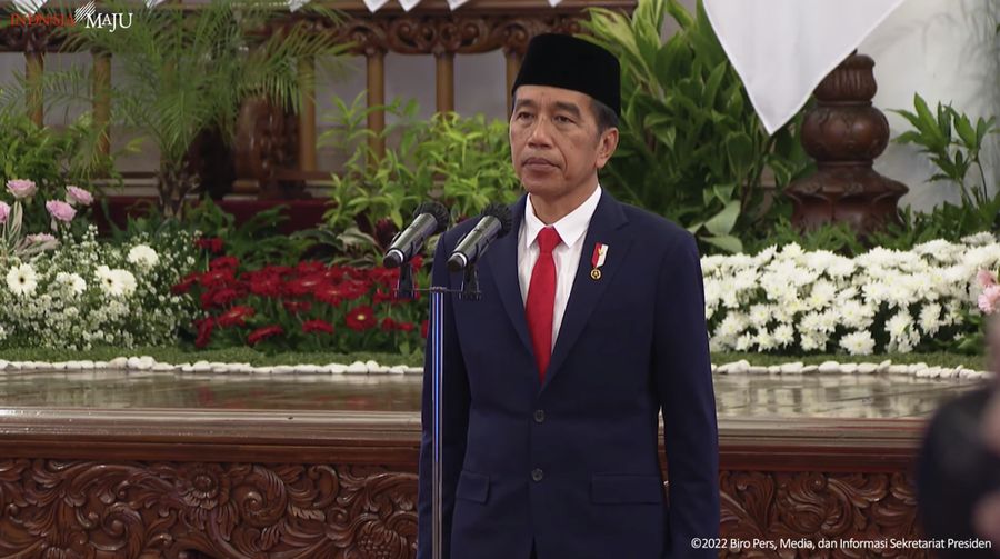 Presiden Joko Widodo melantik Laksamana Yudo Margono sebagai Panglima TNI di Istana Negara, Jakarta, Senin (19/12/2022). (tangkapan Layar Youtube Sekretariat Presiden)