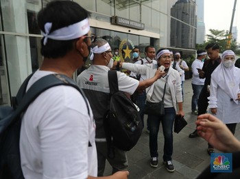 Pembeli Meikarta Maju Kena Mundur Kena, Segala Cara Mentok!
