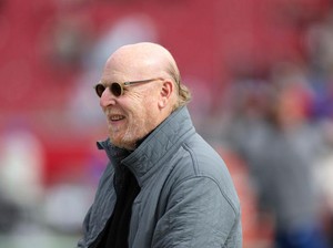 Keluarga Glazer Tegaskan Tak Akan Lepas Man United