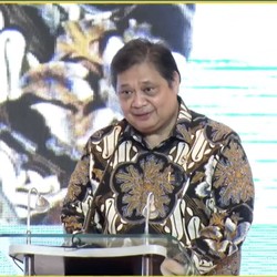 Ramai Ramalan Ekonomi RI Melambat, Airlangga Tak Gentar!