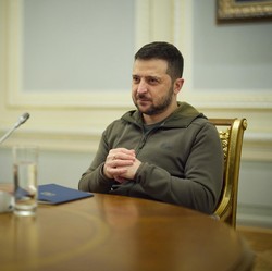 Lewat 'Jalur Misterius', 14 Aksi Zelensky Bertemu Biden di AS
