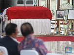 Potret Salam Perpisahan Jonan-SBY untuk Begawan Migas Subroto