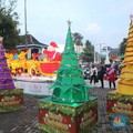 Horor! Mobil Tabrak Pasar Natal, 2 Orang Langsung Tewas & 68 Terluka