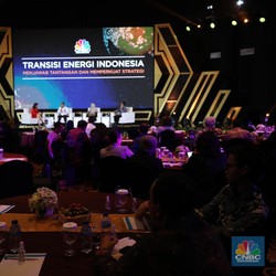 Menilik Strategi Transisi Energi Indonesia