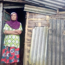 Kisah Nenek Pemungut Cengkih, Cuma Dapat Rp15.000 Sehari