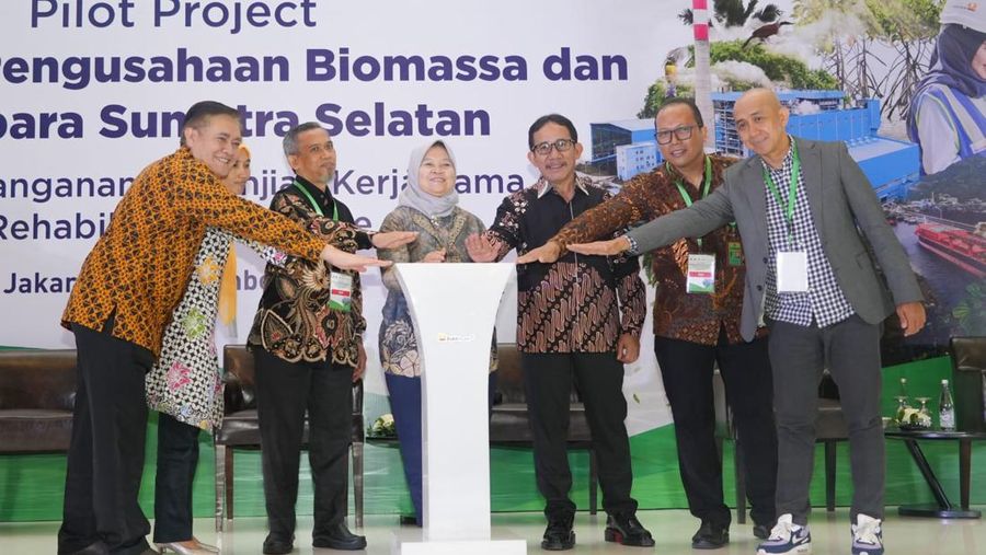 Pilot Project Kemitraan Pengusahaan Biomassa pada Co Firing PLTU Mulut Tambang di Sumatera Selatan.