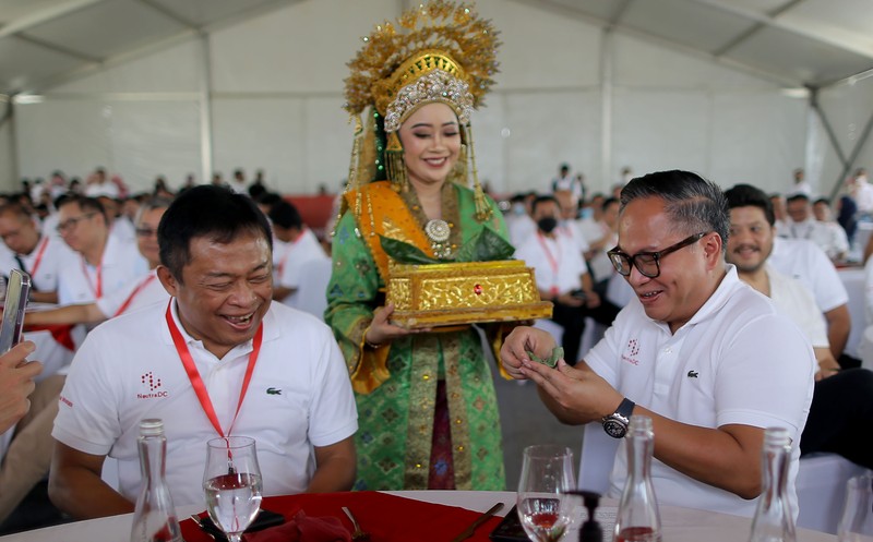 PT Telkomunikasi Indonesia (Persero) Tbk (TLKM) melalui anak usahanya NeutraDC, menggelar ground breaking pembangunan data center berkapasitas 51 MW di Batam. (Dok. Detik/Rachman Haryanto)