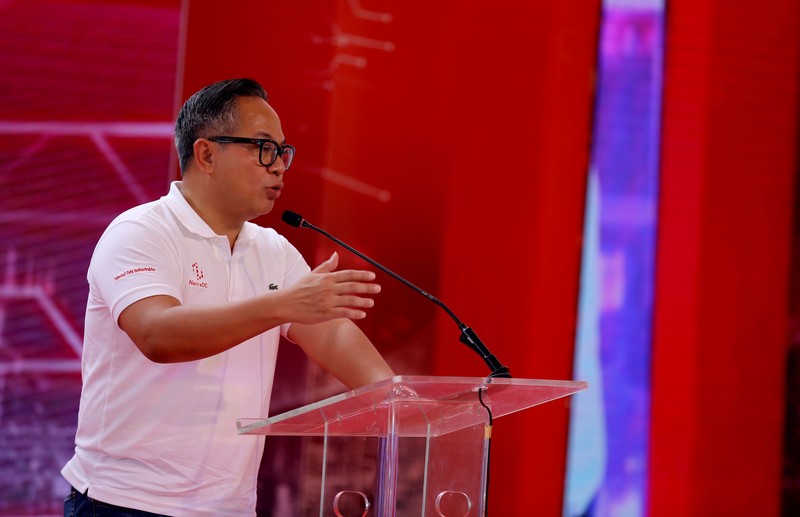 PT Telkomunikasi Indonesia (Persero) Tbk (TLKM) melalui anak usahanya NeutraDC, menggelar ground breaking pembangunan data center berkapasitas 51 MW di Batam. PT Telkomunikasi Indonesia (Persero) Tbk (TLKM) melalui anak usahanya NeutraDC, menggelar ground breaking pembangunan data center berkapasitas 51 MW di Batam. (Dok. Detik/Rachman Haryanto)