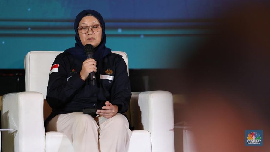 Sekertaris SKK Migas, Shinta Damayanti dalam acara forum Transisi Energi Indonesia di Menara Bank Mega (MBM) Jakarta, Kamis (22/12/2022). (CNBC Indonesia/Tri Susilo)