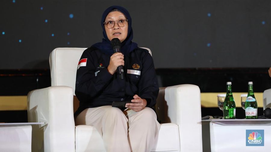 Sekertaris SKK Migas, Shinta Damayanti dalam acara forum Transisi Energi Indonesia di Menara Bank Mega (MBM) Jakarta, Kamis (22/12/2022). (CNBC Indonesia/Tri Susilo)