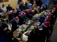 6 Tradisi Unik Natal di Dunia! Austria Berkostum Iblis