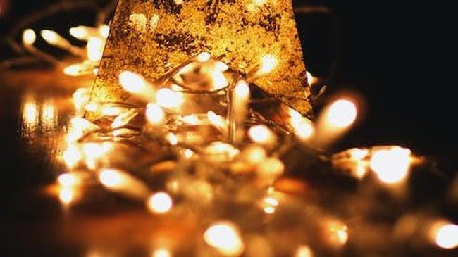 Awas! Emas Masuk Zona Ekstrem, Harga Ambruk 1,3% dalam Hitungan Jam