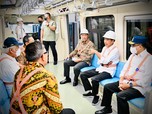Jokowi Bareng Luhut Cs 'Blusukan' Cek Stasiun LRT TMII Jaktim