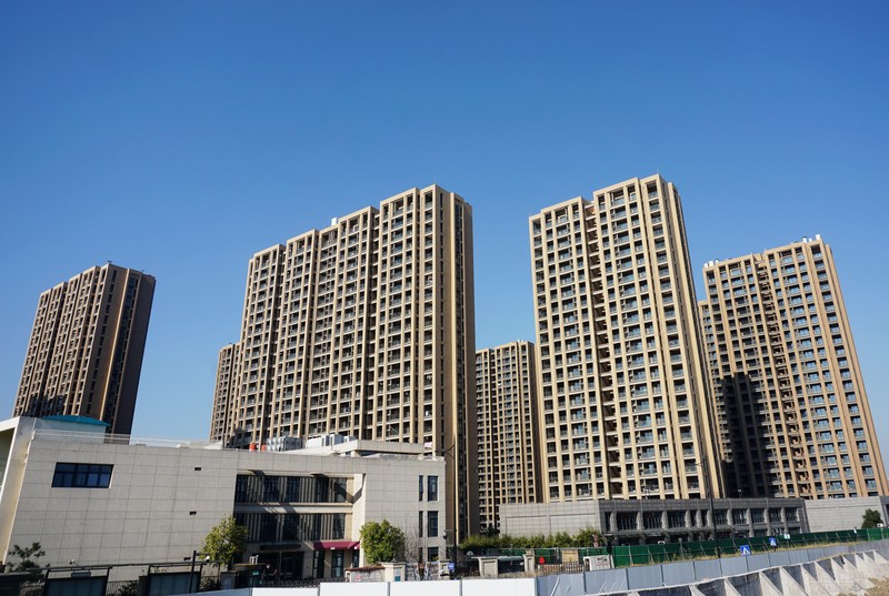 COVID-19 di China kembali melonjak. Otoritas China pun harus menambah tempat karantina pasien COVID-19, salah satunya di kawasan apartemen tanpa penghuni. (Future Publishing via Getty Images) COVID-19 di China kembali melonjak. Otoritas China pun harus menambah tempat karantina pasien COVID-19, salah satunya di kawasan apartemen tanpa penghuni. (Future Publishing via Getty Images)