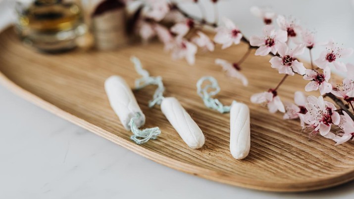 5 Mitos & Fakta Tampon, Benarkah Bisa Robek Selaput Dara?